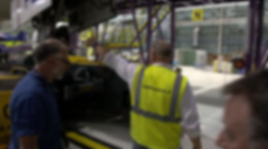 Boeing 777: The Heavy Check backdrop