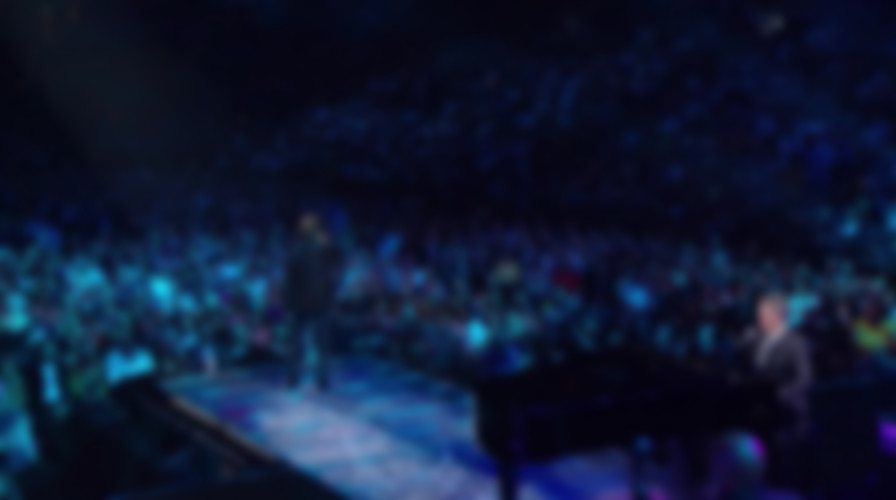 Hit Man Returns: David Foster & Friends backdrop