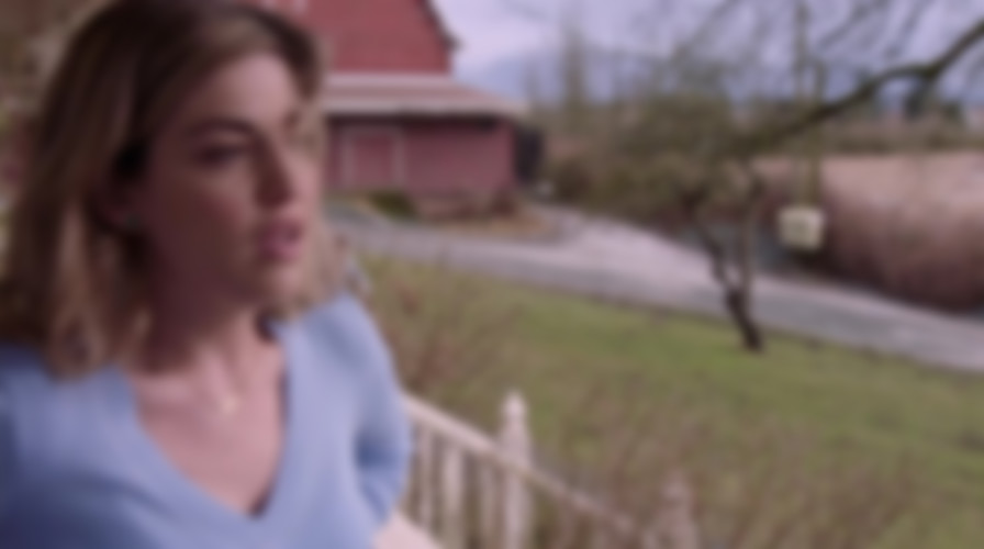 A Bundle of Trouble: An Aurora Teagarden Mystery backdrop